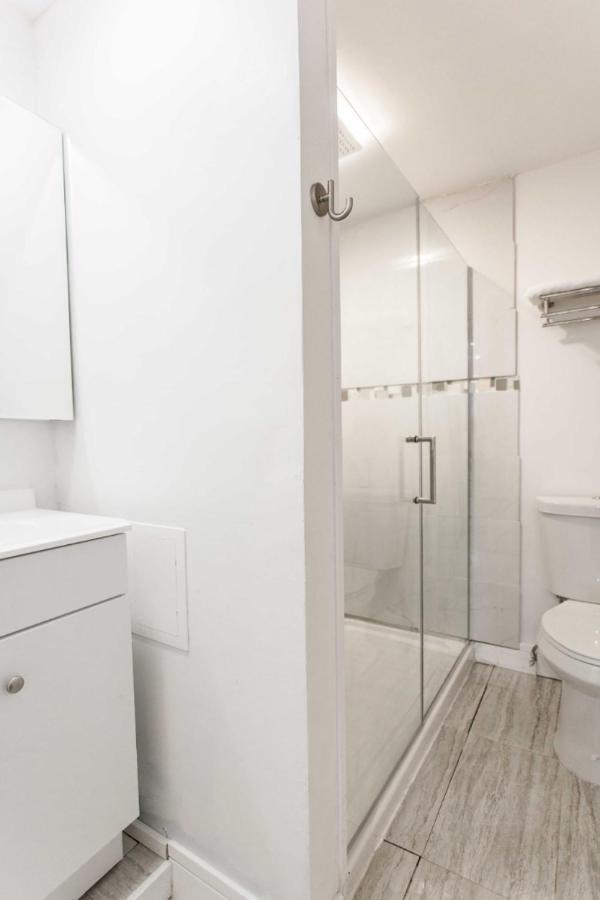 Amazing Location! 1Min Walk To Wrigley Field- 2Br - Perfect For Cubs Fans! Chicago Exterior foto