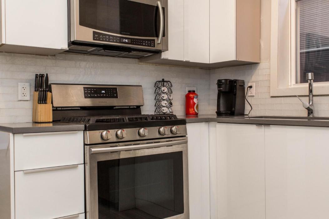 Amazing Location! 1Min Walk To Wrigley Field- 2Br - Perfect For Cubs Fans! Chicago Exterior foto